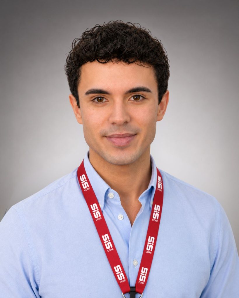 Alejando Cano - Administración